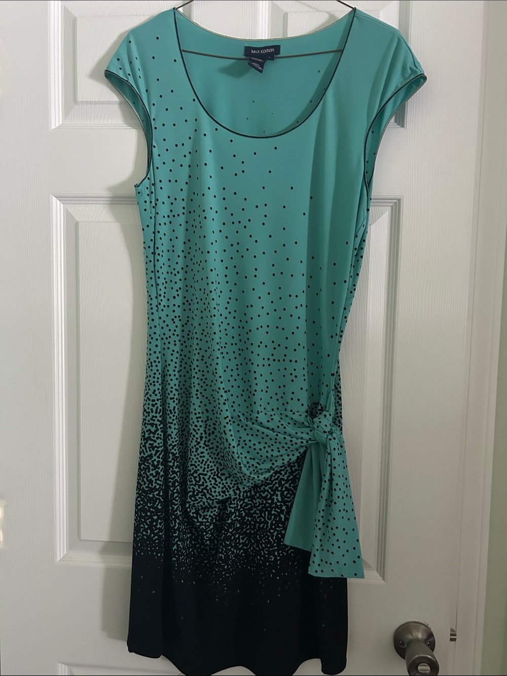 Max Edition Aqua Polka Dot Scoop Neck Top